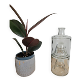 Set of 2 stackable glass bottles