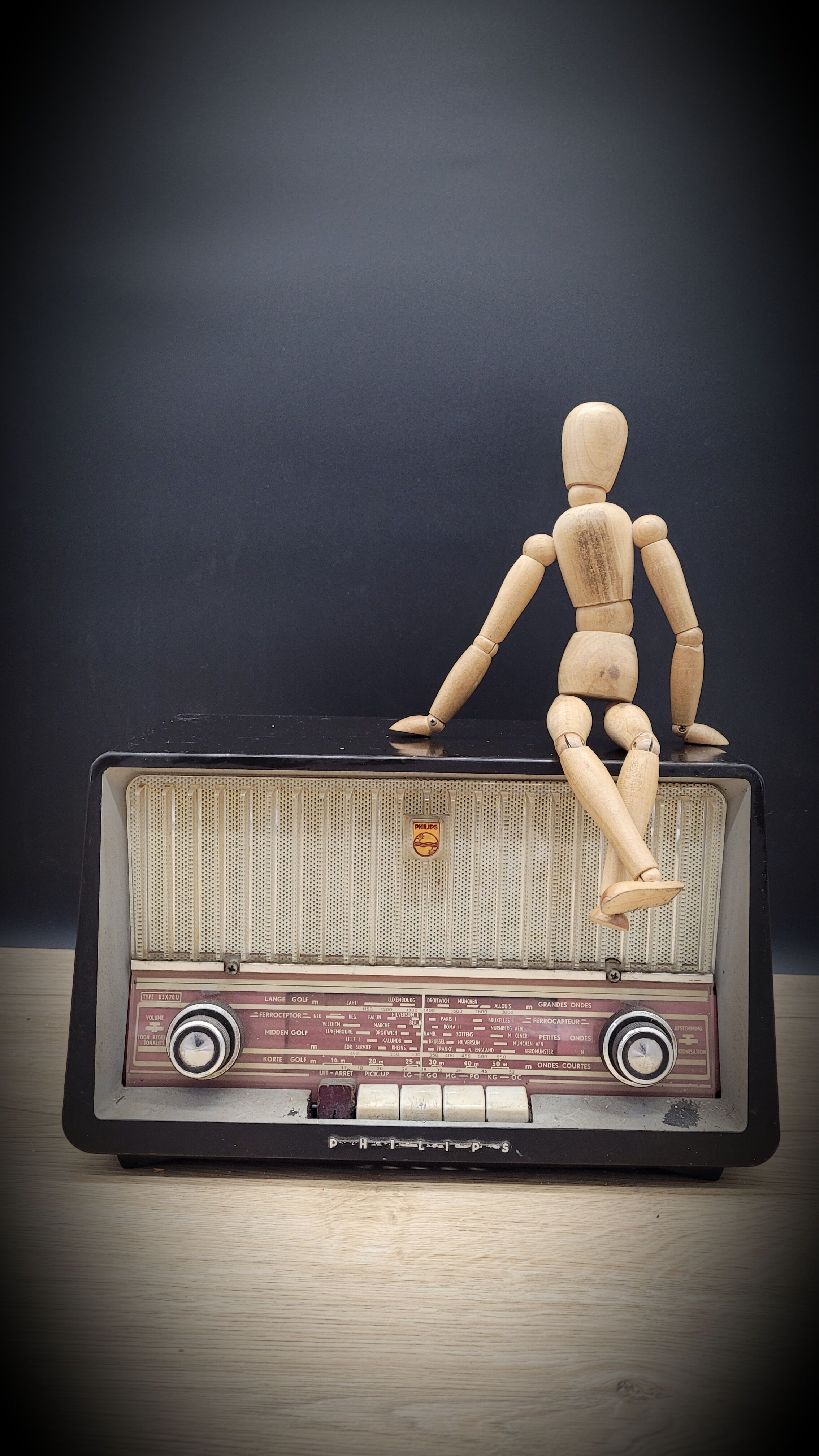 Radio Philips bakelite