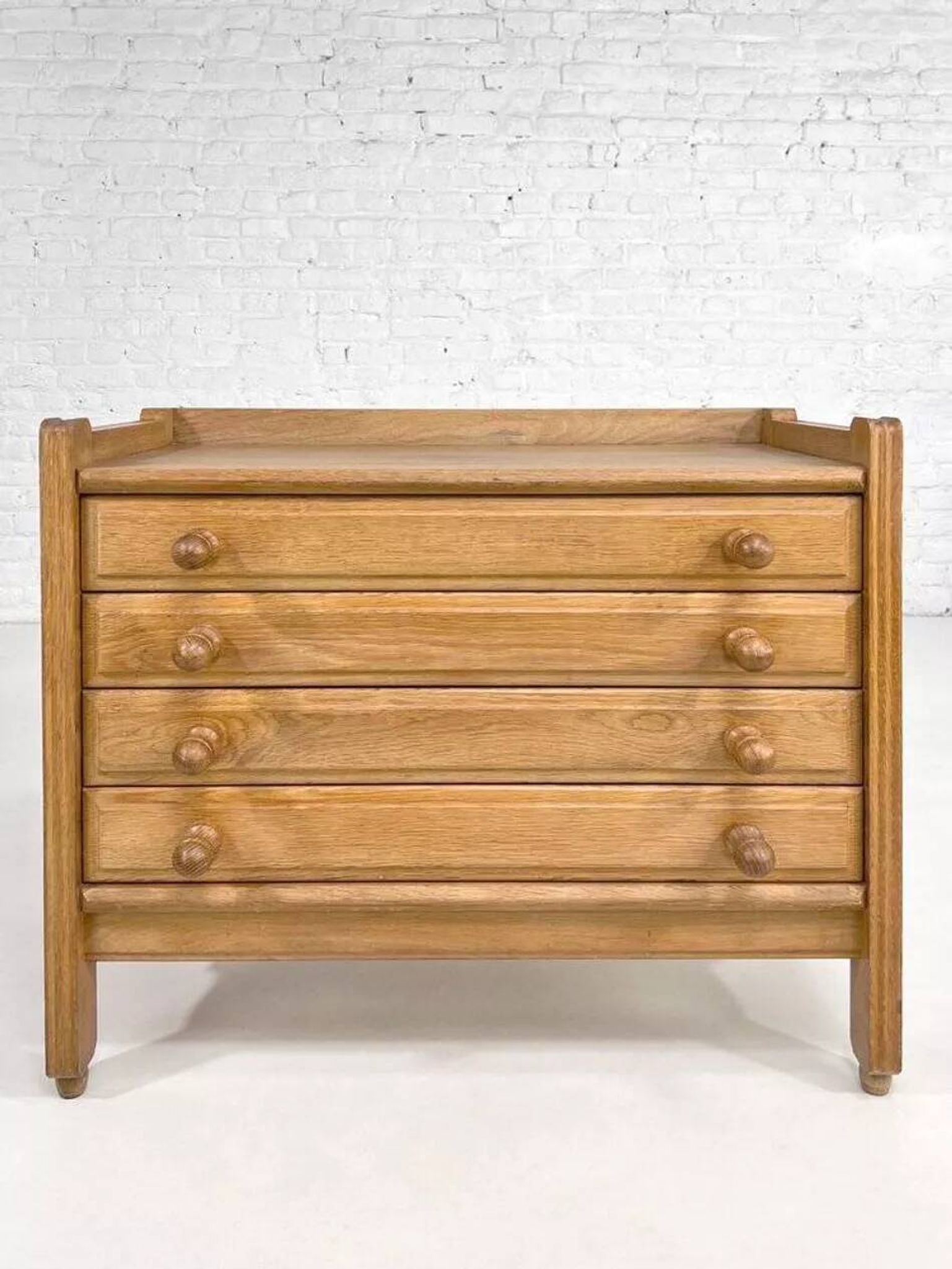 Commode à Tiroirs par Guillerme et Chambron pour Votre Maison, 1960s