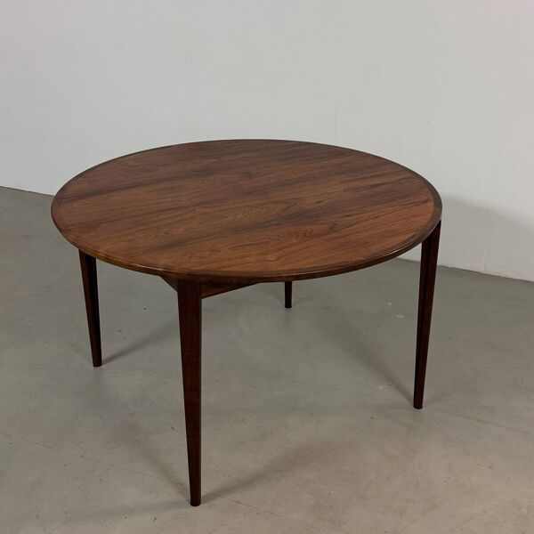 Table à manger ronde du milieu du siècle en palissandre Henry Rosengren Hansen, Danemark, années 1960