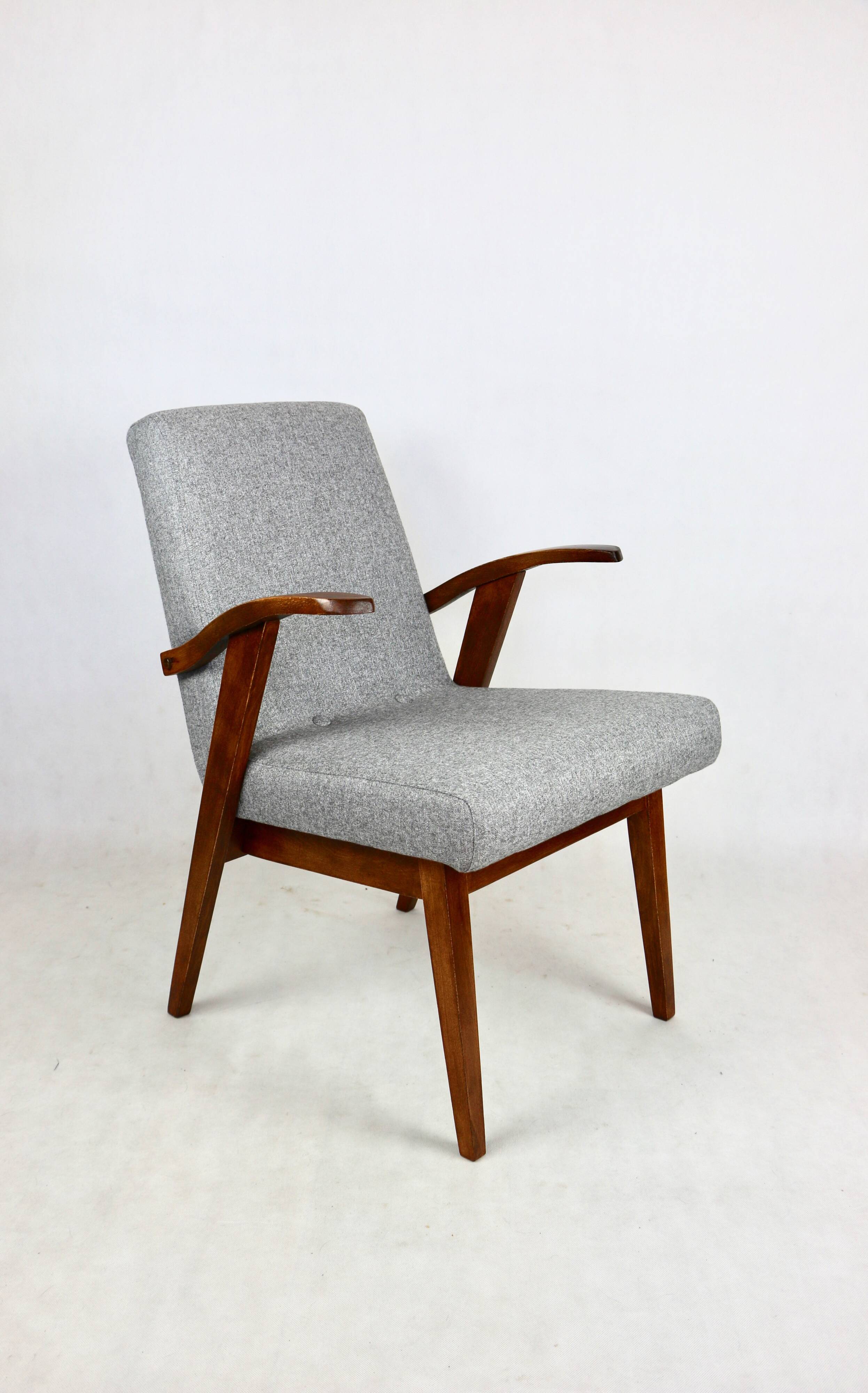 Set of  vintage armchairs chairs 300-123, design by M. Puchała - grey herringbone