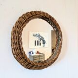 Round mirror in 60s design woven rattan