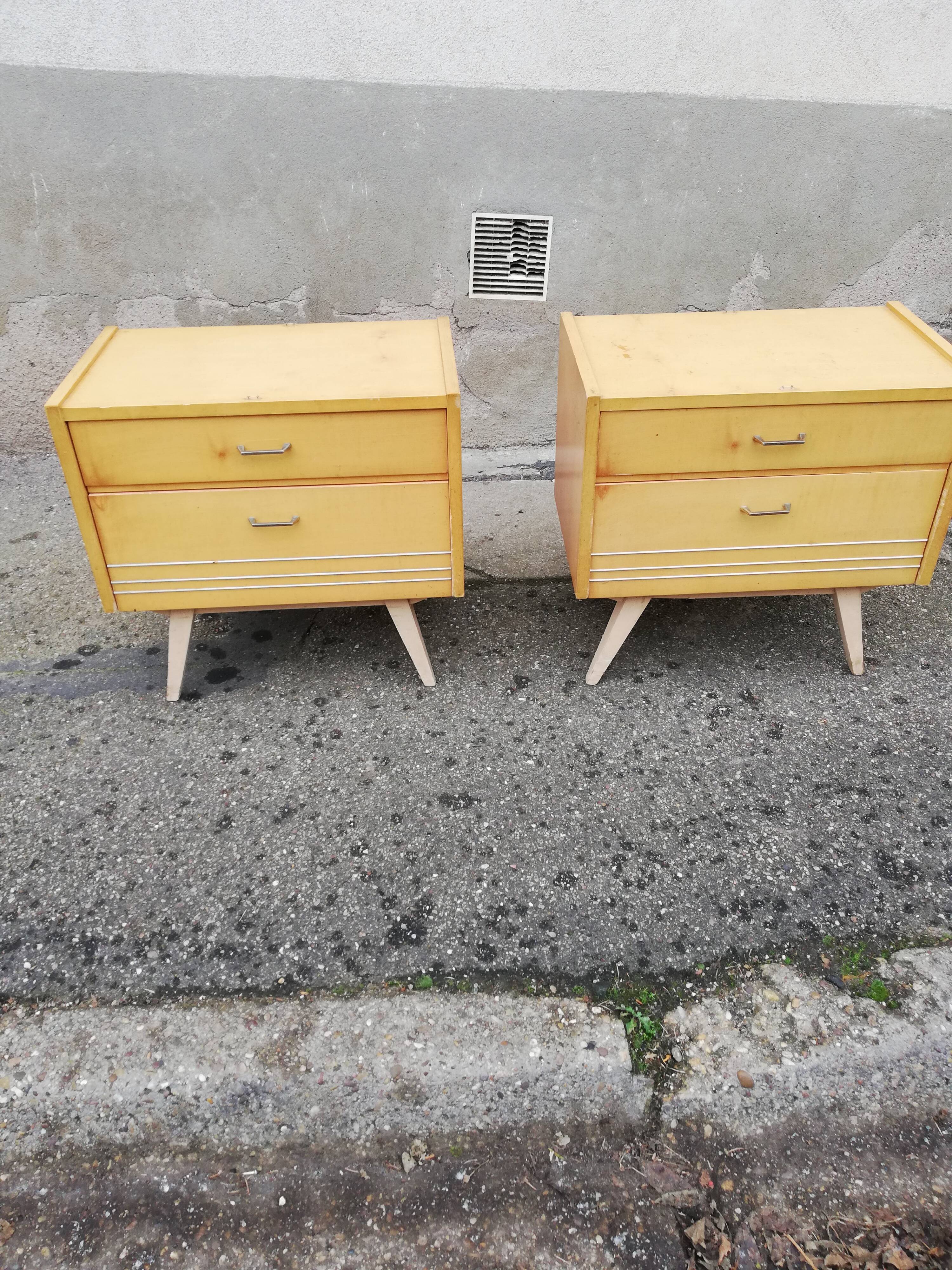 Paire de chevets vintage bois clair pieds compas