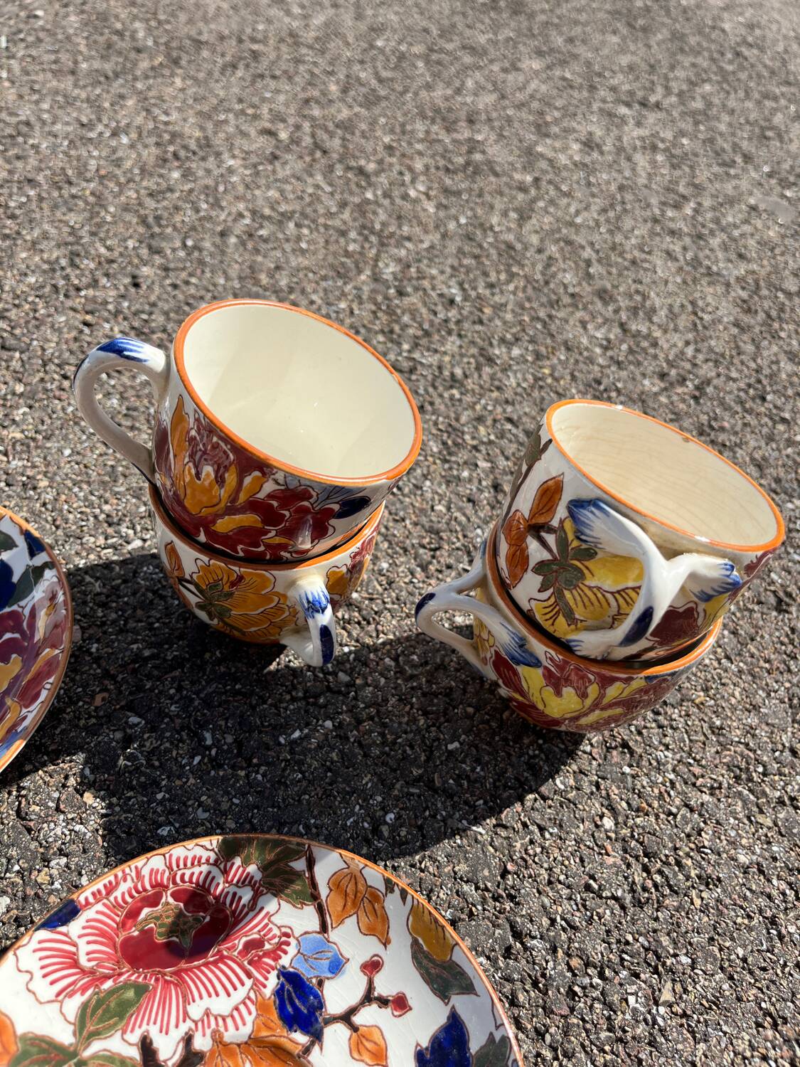 Set of 4 coffee cups and saucers + milk pitcher Gien earthenware peony decor