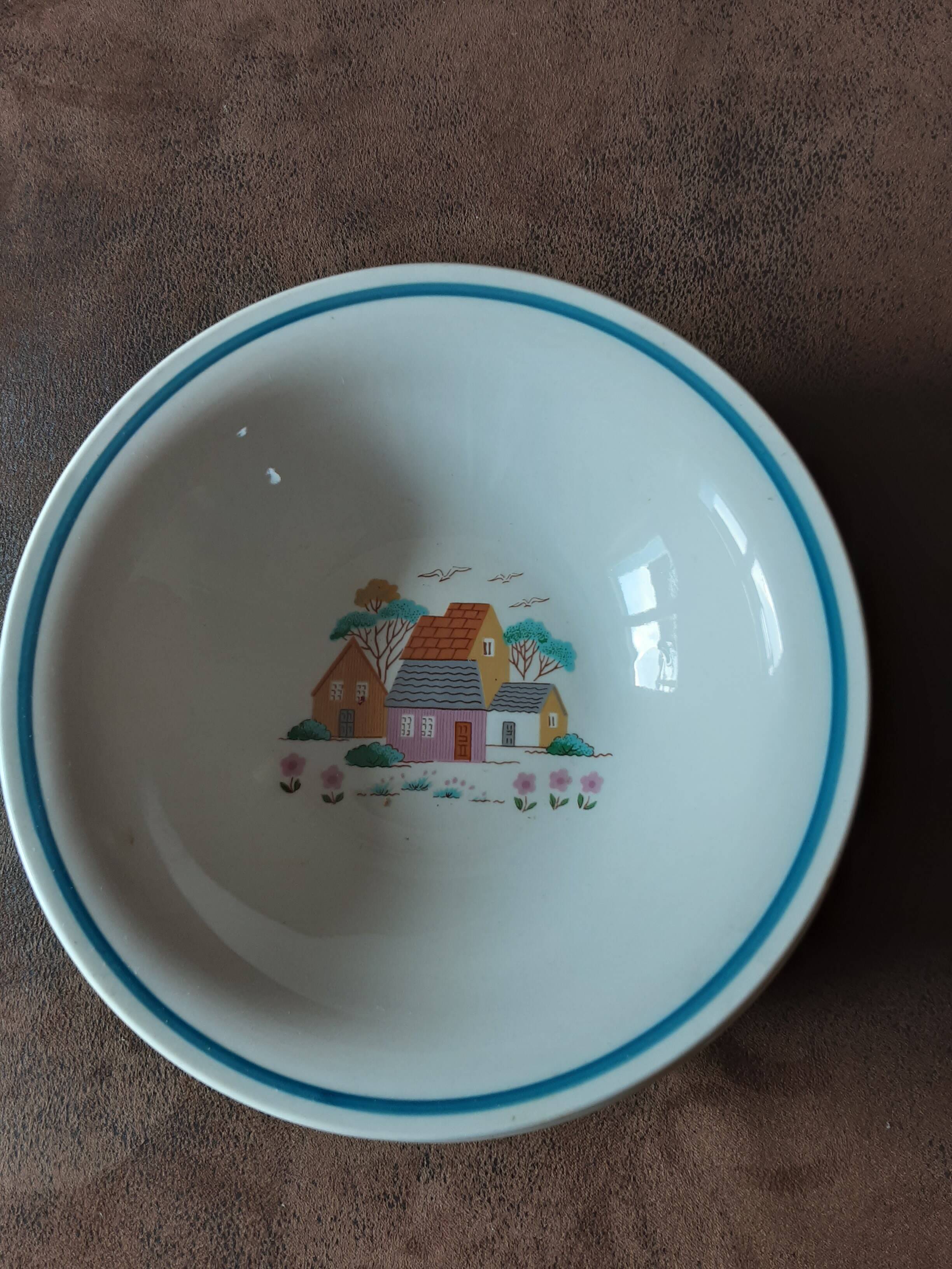 Set of 6 Dairy Farm soup plates