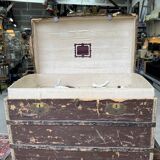 Wooden trunk "Au bon Marché Paris"