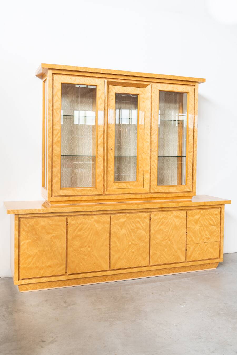 Aparador con vitrina, 1980/1990