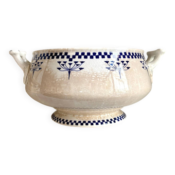 Creil & Montereau ironstone salad bowl and soup tureen, "Damier" service