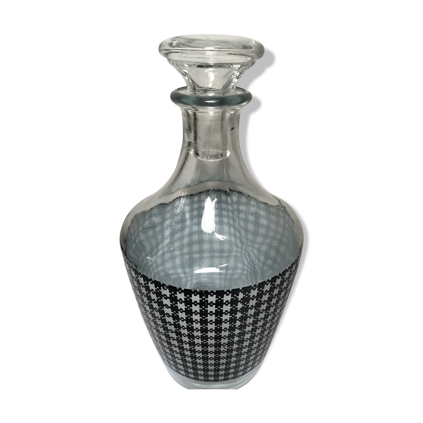 Decanter vintage houndstooth