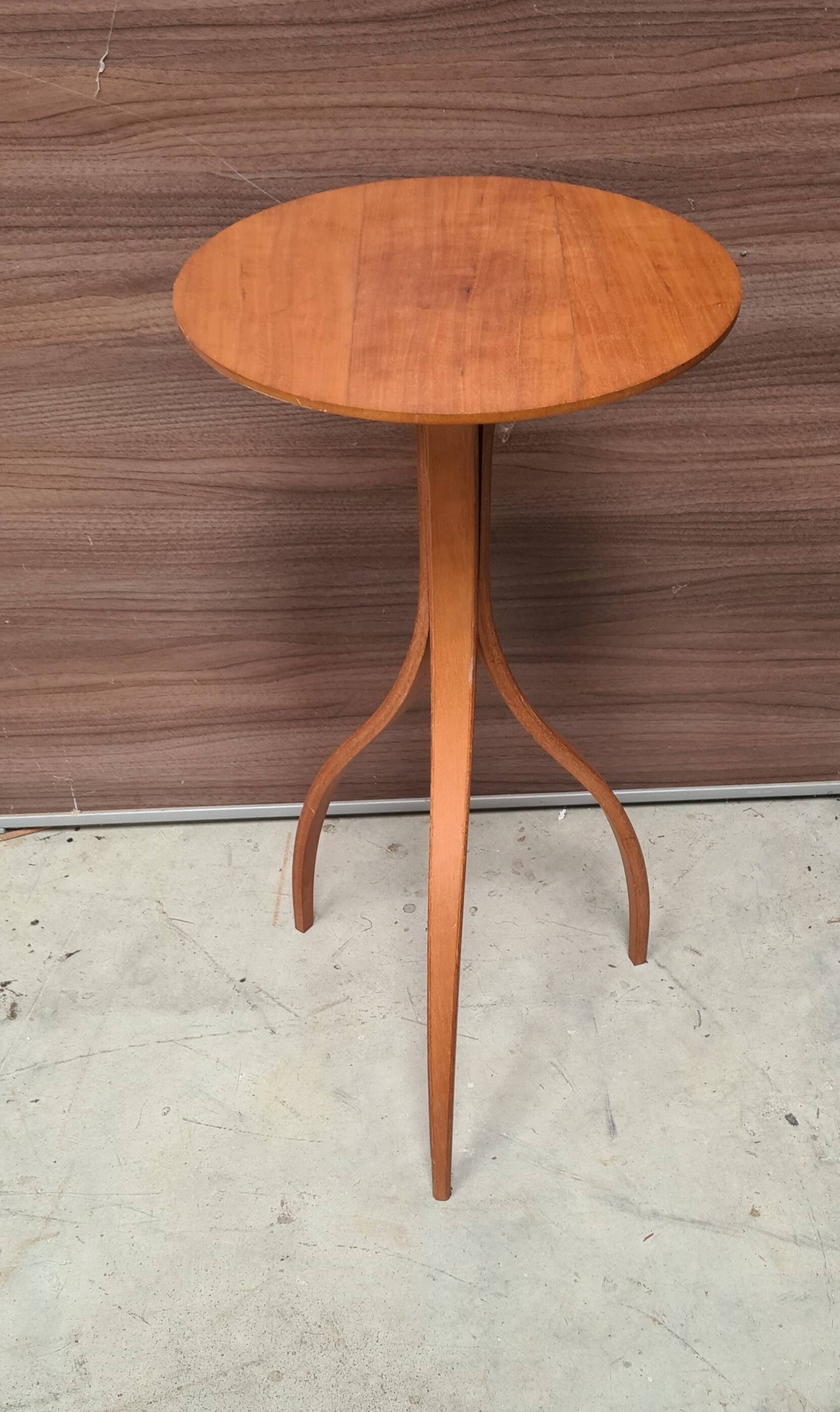 Scandinavian harness in red wood 72x35