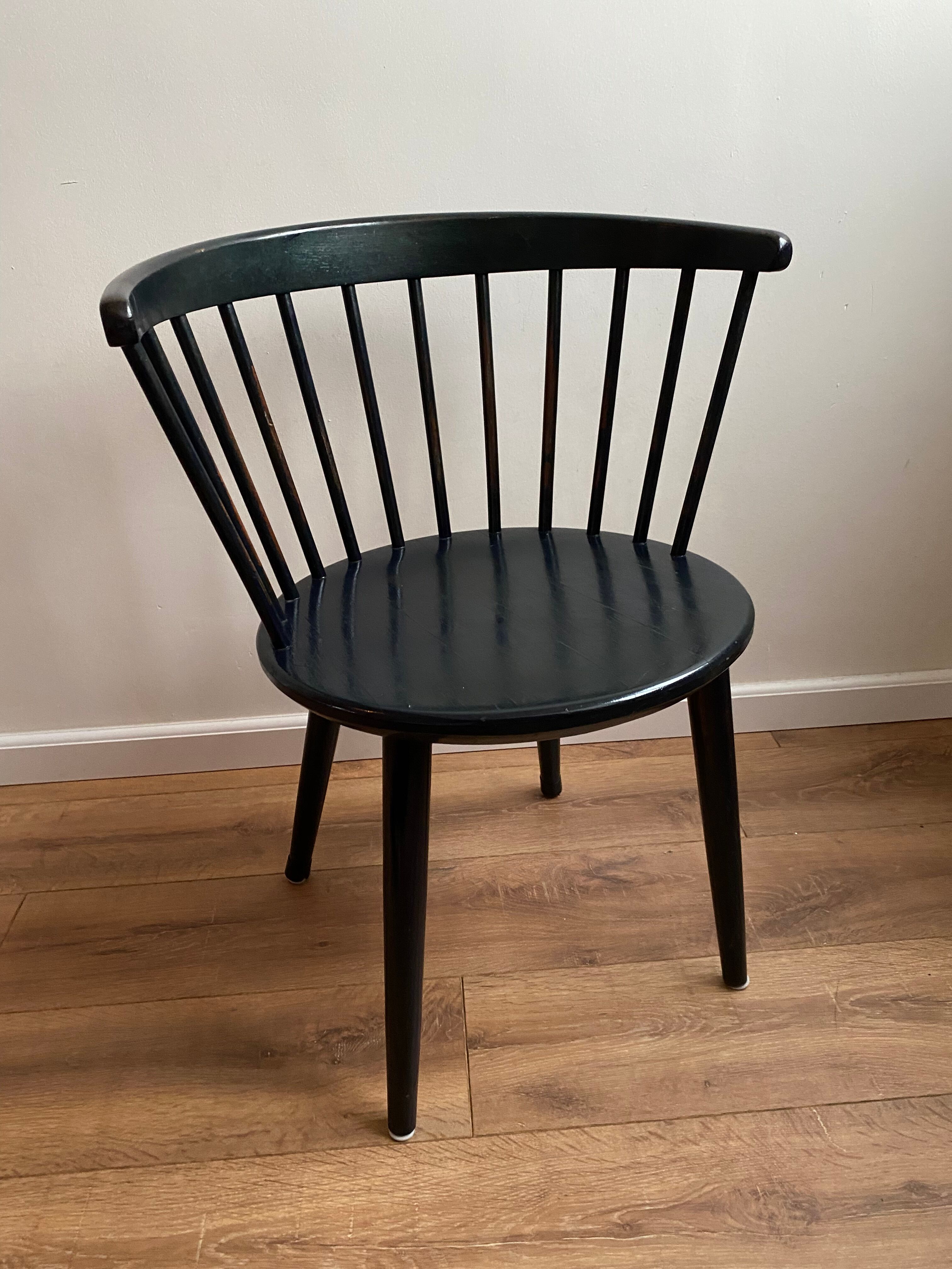 Mid-Century Scandinavian Spindle Back Side Chair from Nesto, 1960s