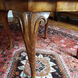 Retro living room round table