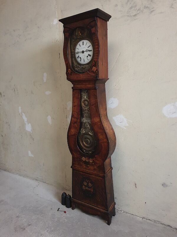 Comtoise clock j cambon has this