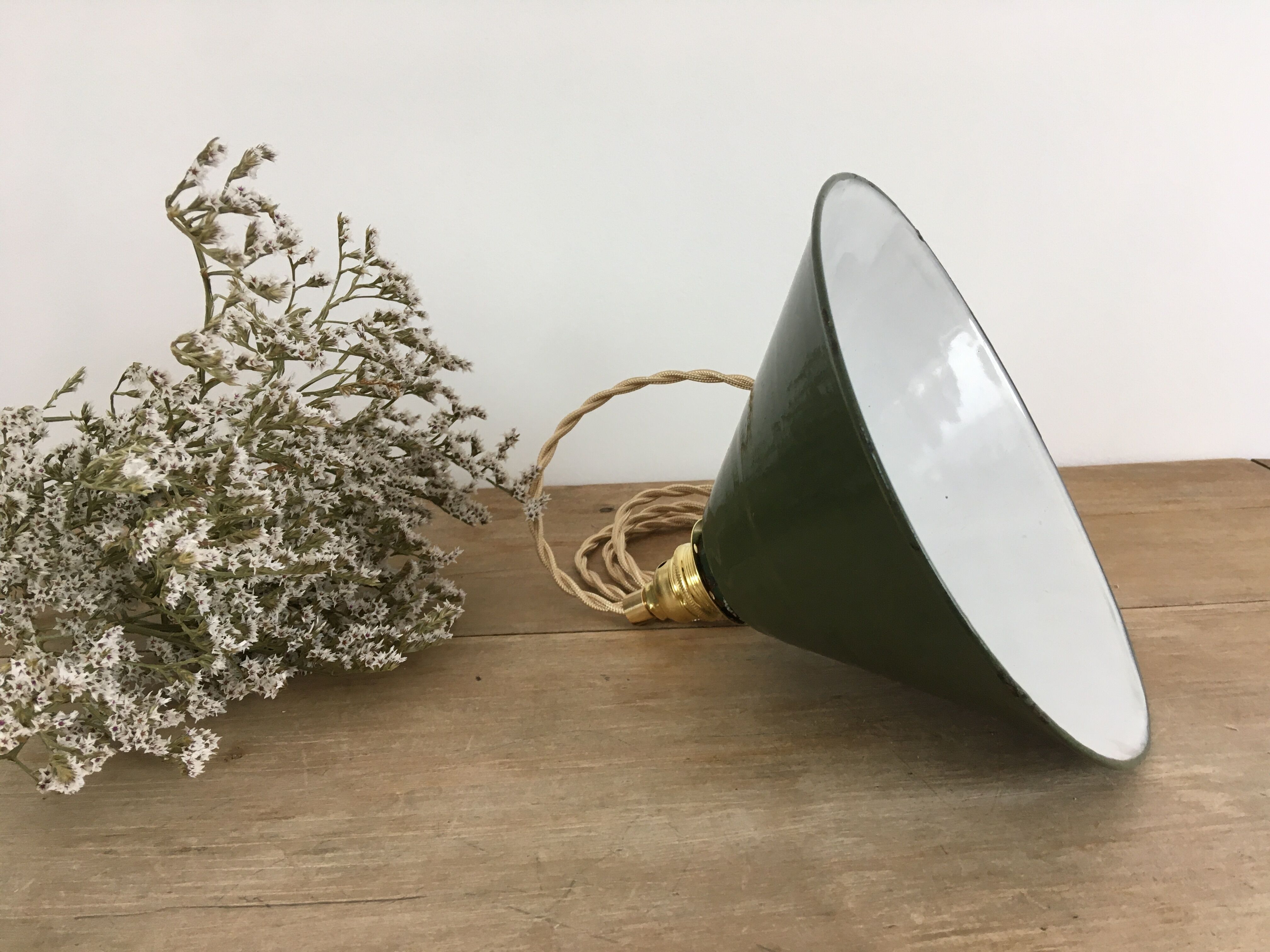 Conical suspension in green & white enamelled sheet metal