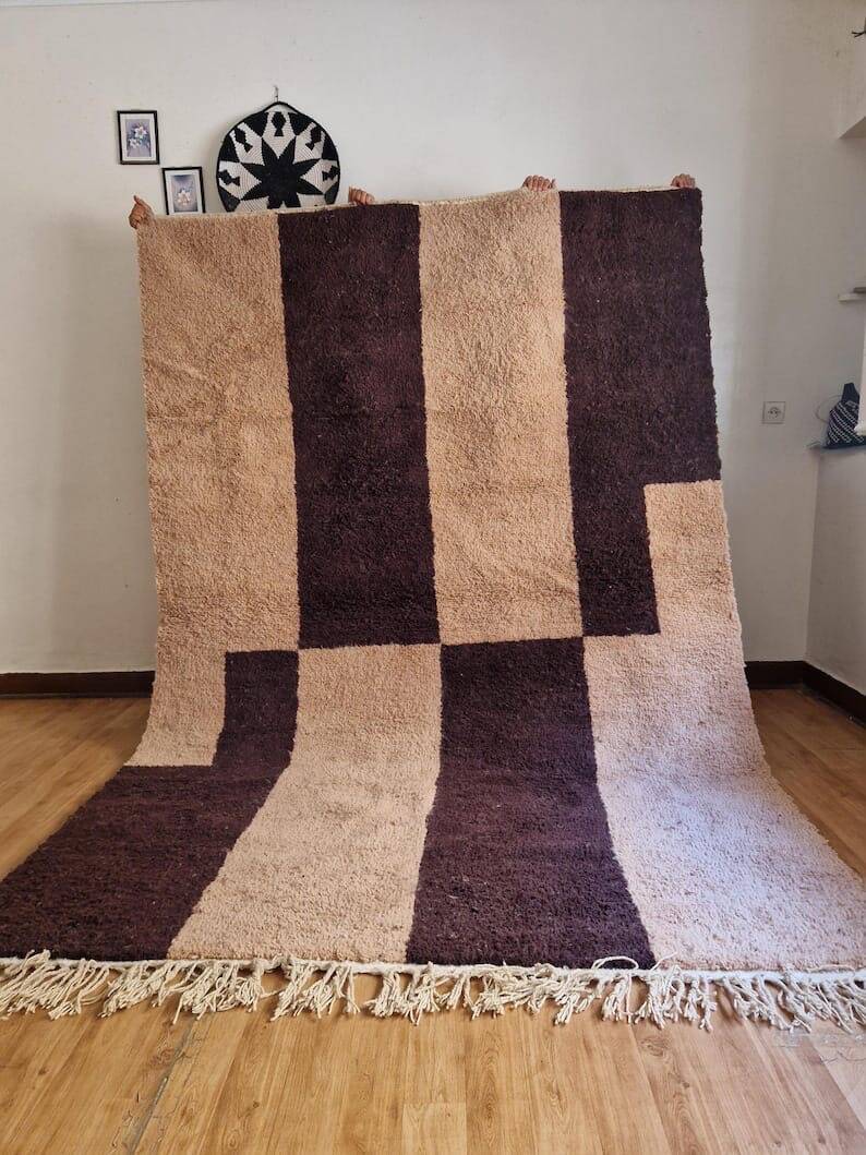 Handmade traditional pure natural wool rug, size 170 x 250 cm