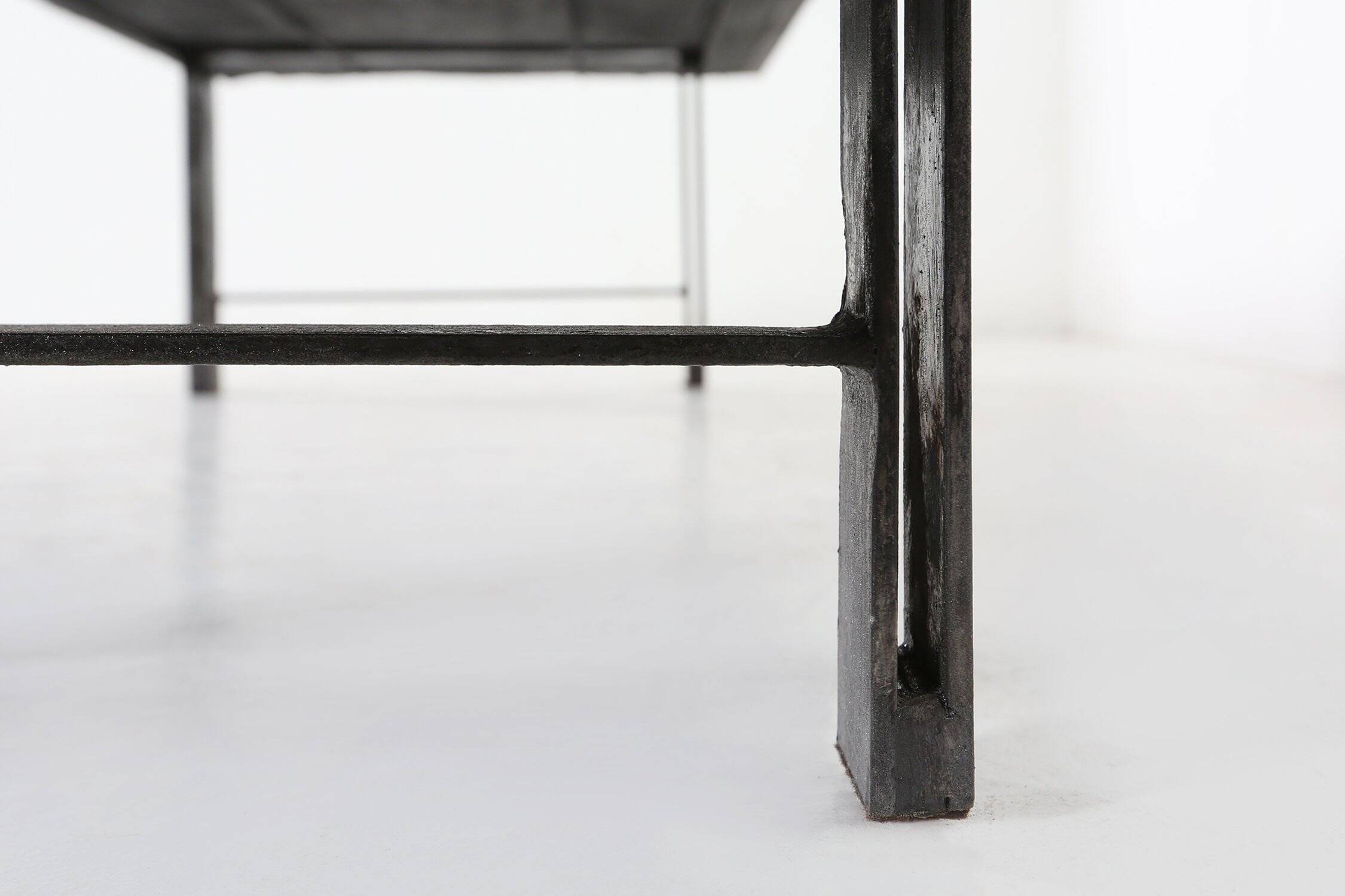 Table basse brutaliste en pierre brésilienne par Pia Manu, 1960