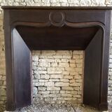 Fireplace mantel