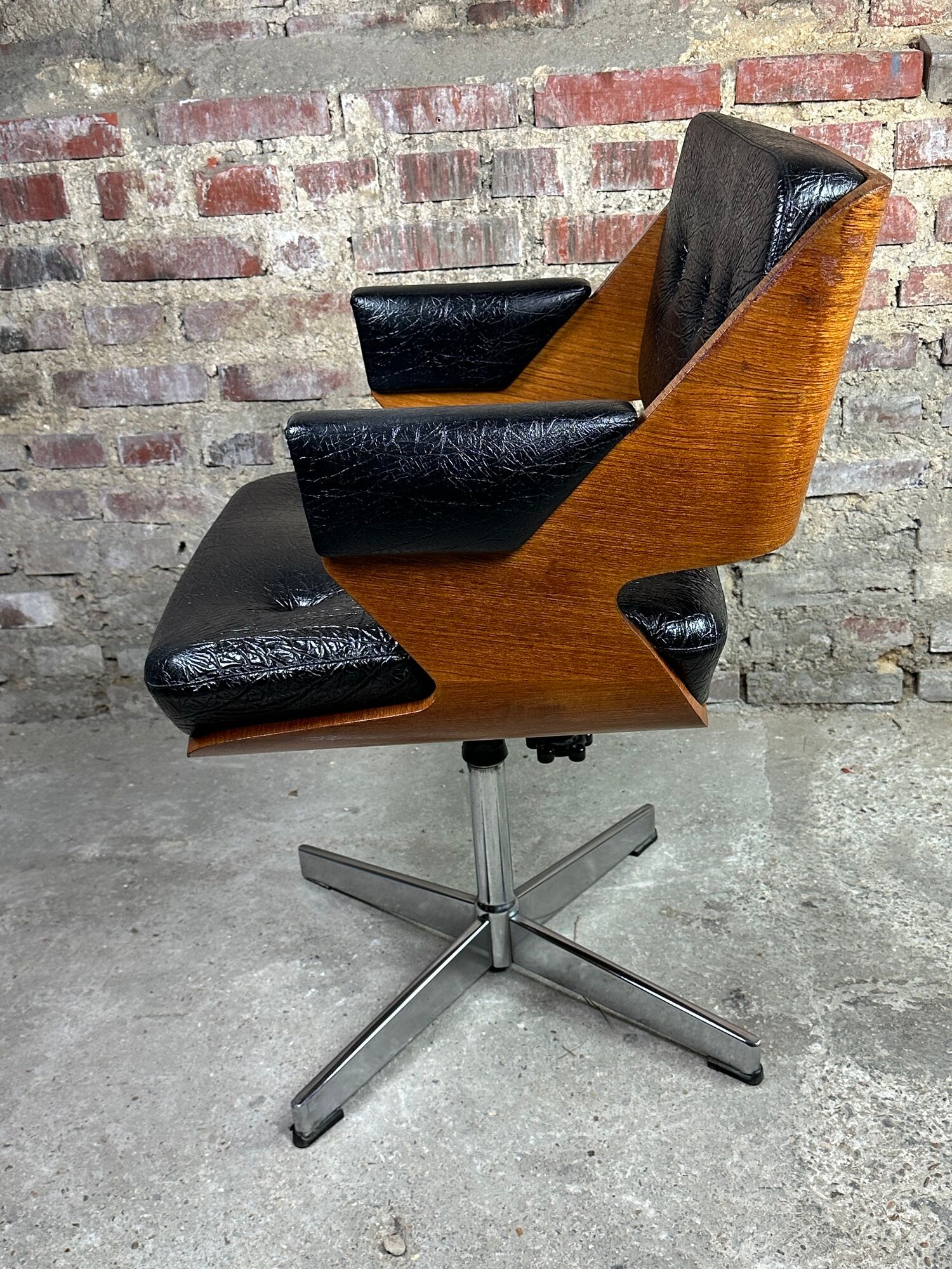 Martin Stoll vintage 1960 swivel armchair in wood and imitation