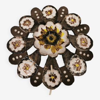 Ceramic wall lamp in the shape of a flower, made by Volle (signed) estimated 1970s.