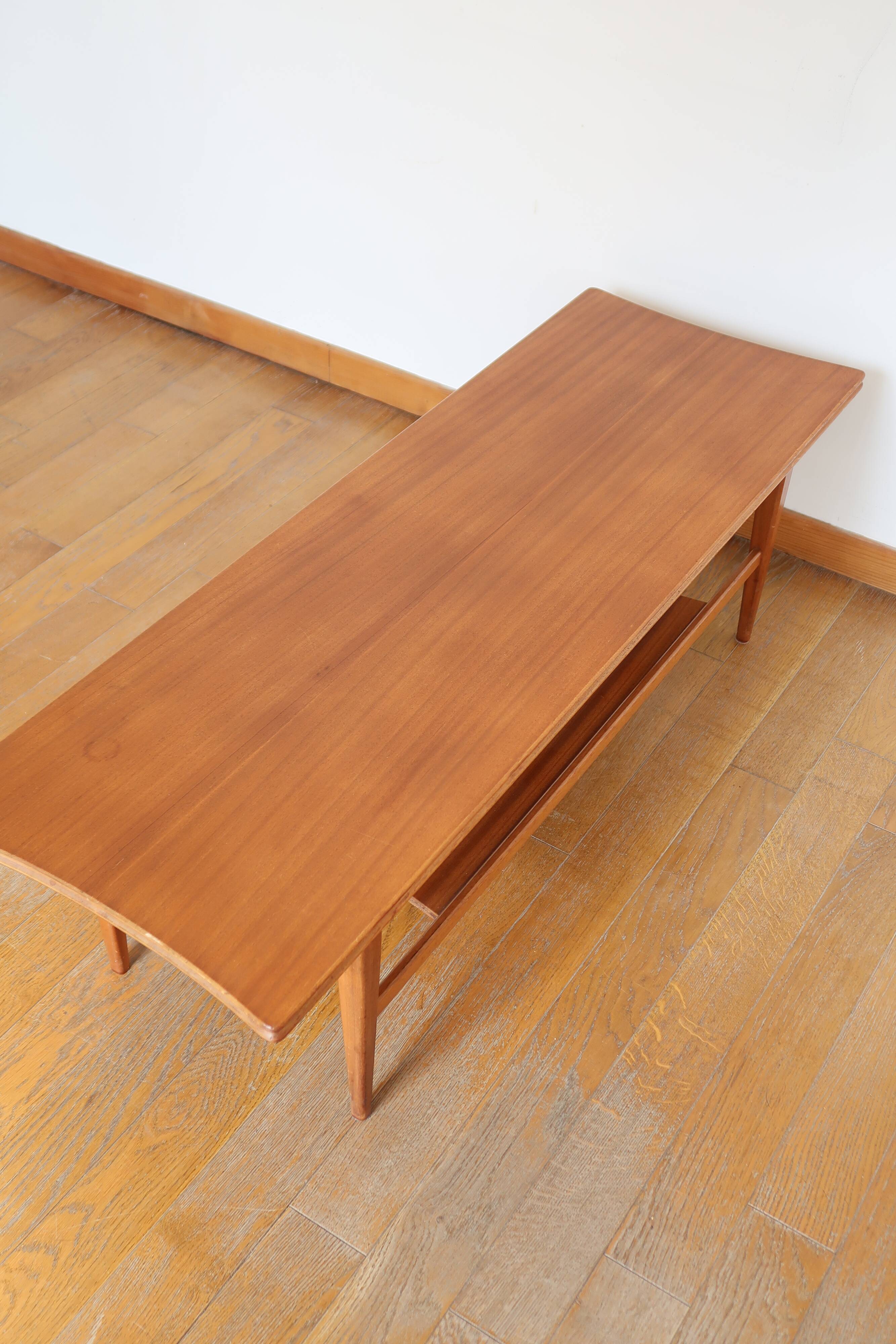 Scandinavian coffee table Fyne Ladye