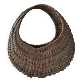 Panier ancien pour poupée.