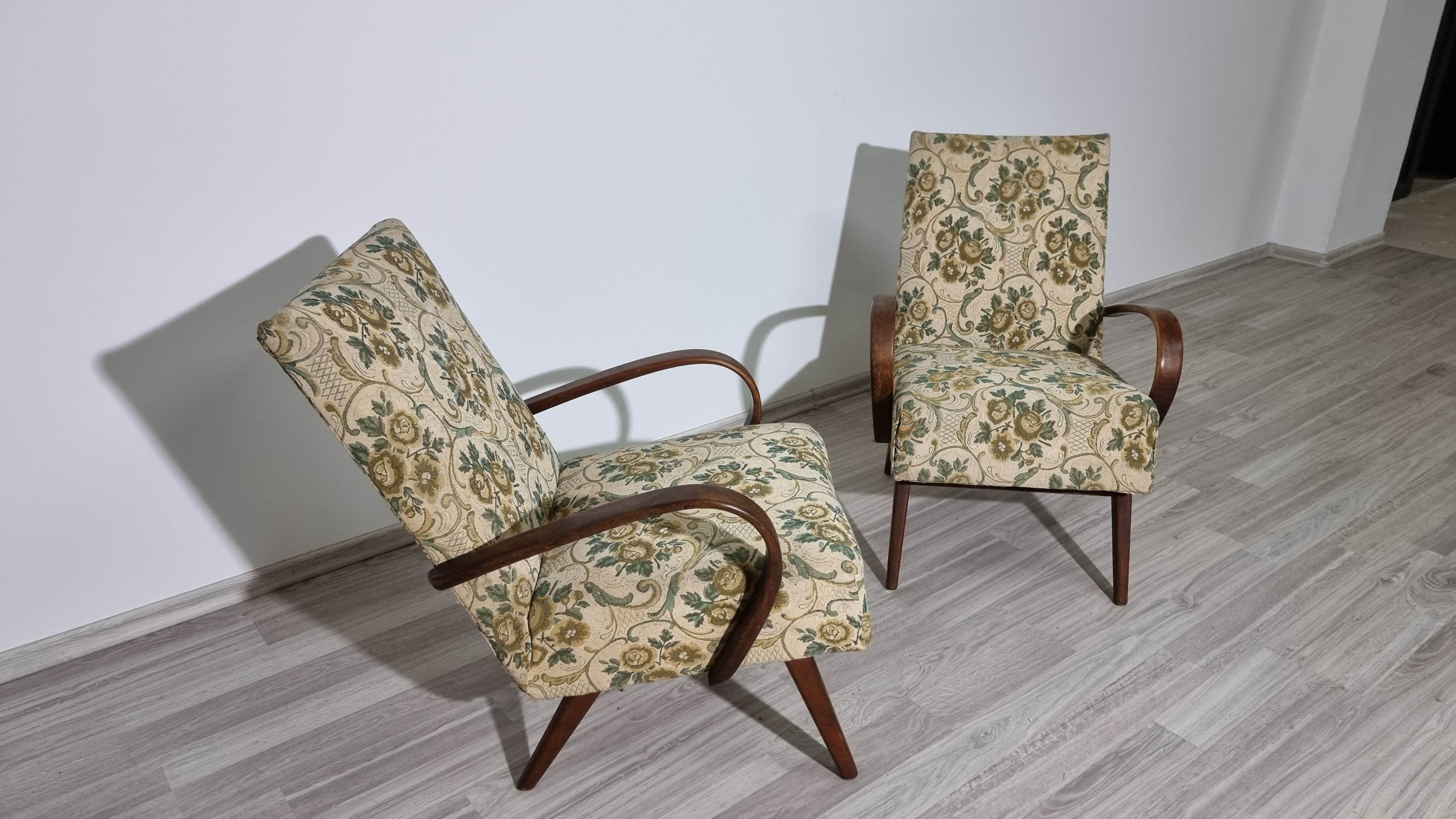 Vintage Armchairs by Jaroslav Smidek, 1960