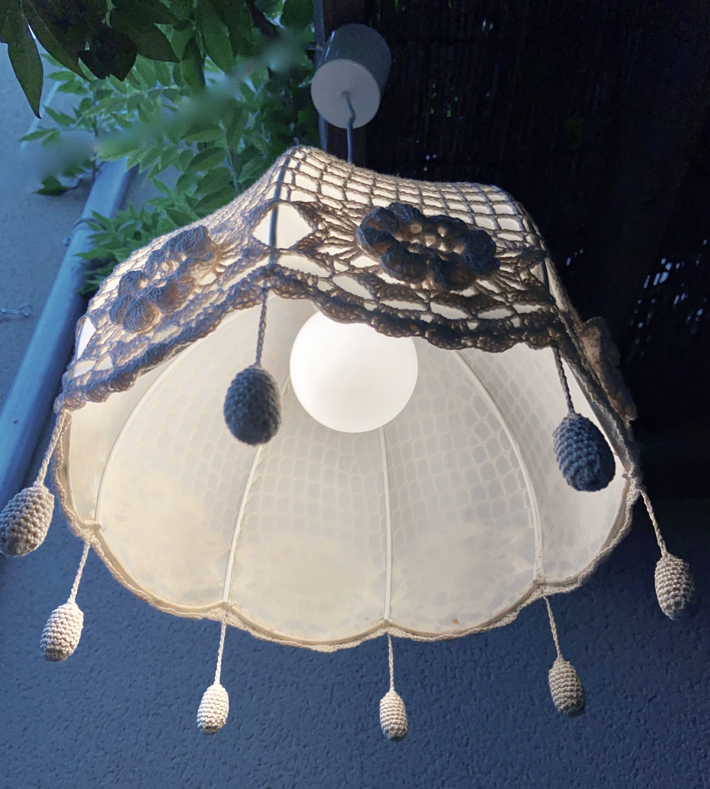 Vintage suspension - made crochet-70s