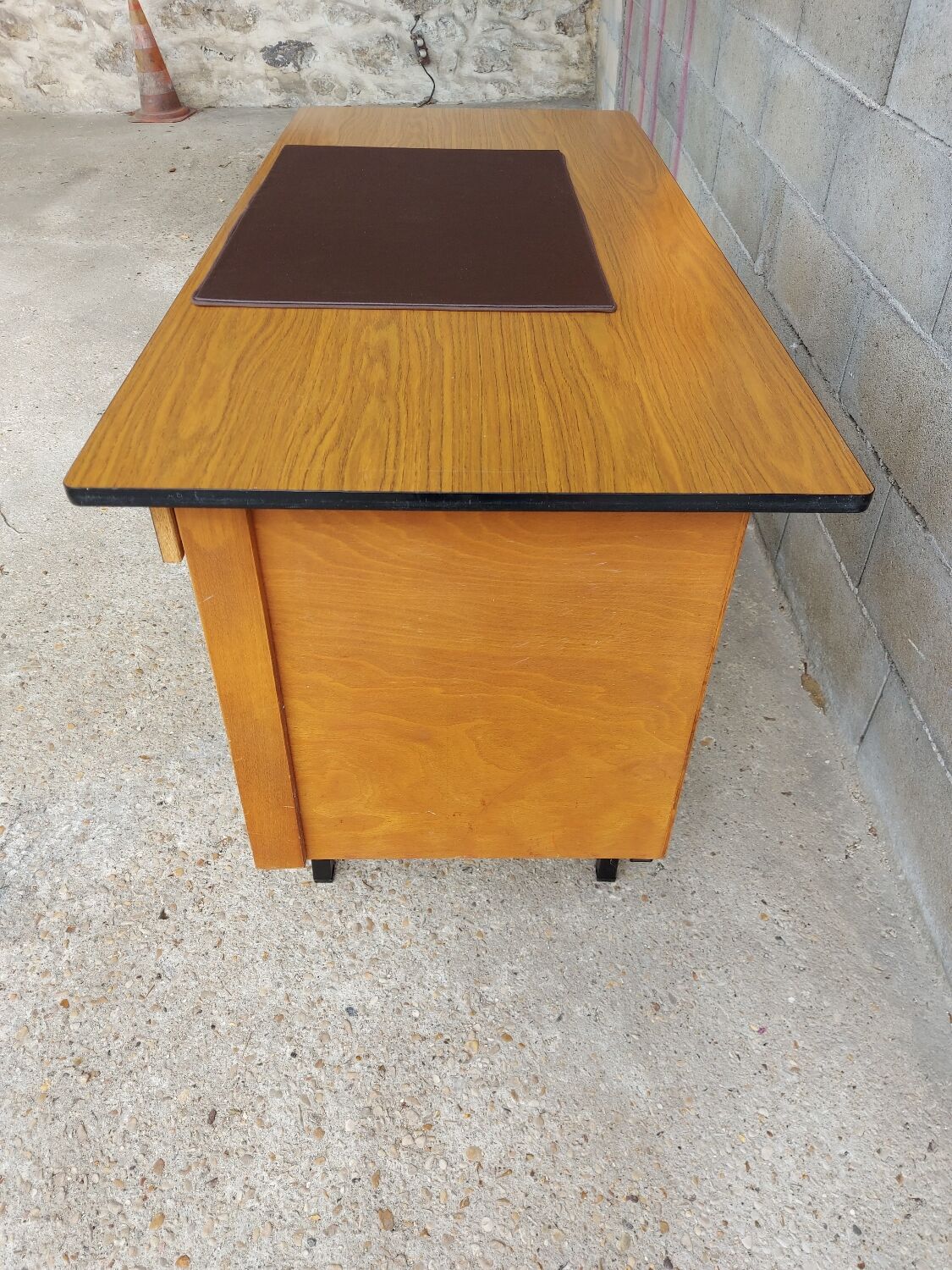 Adult desk, scandinavian type, 1970 and roneo chair