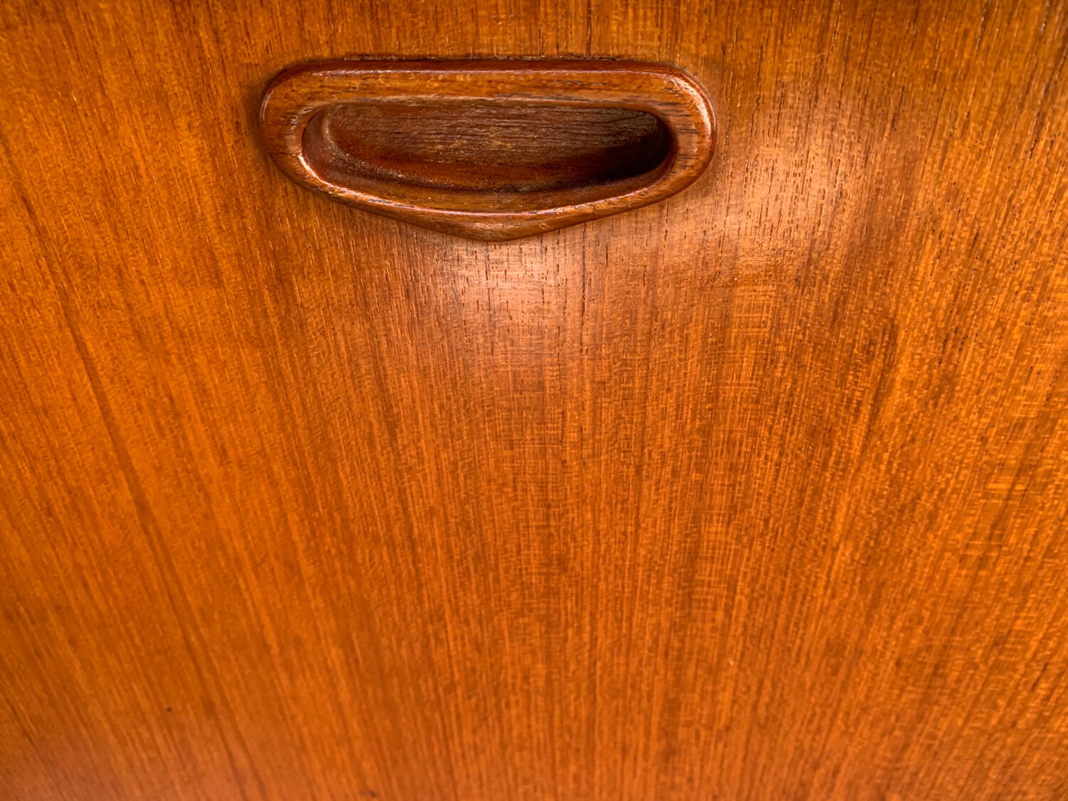 Mahogany veneer sideboard from the 60s