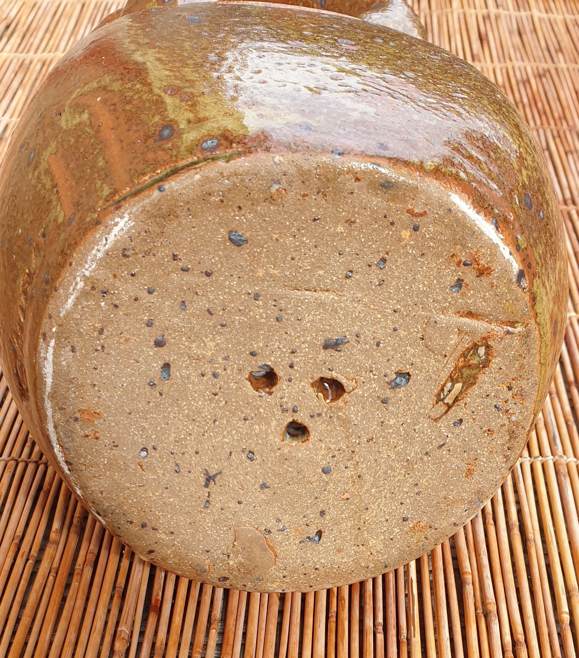 Stoneware utensil pot