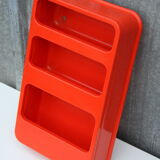 Plastic shelf design Jean Claude Maugirard, published by Formag, distributed by Prisunic
