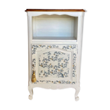 Sideboard with niche