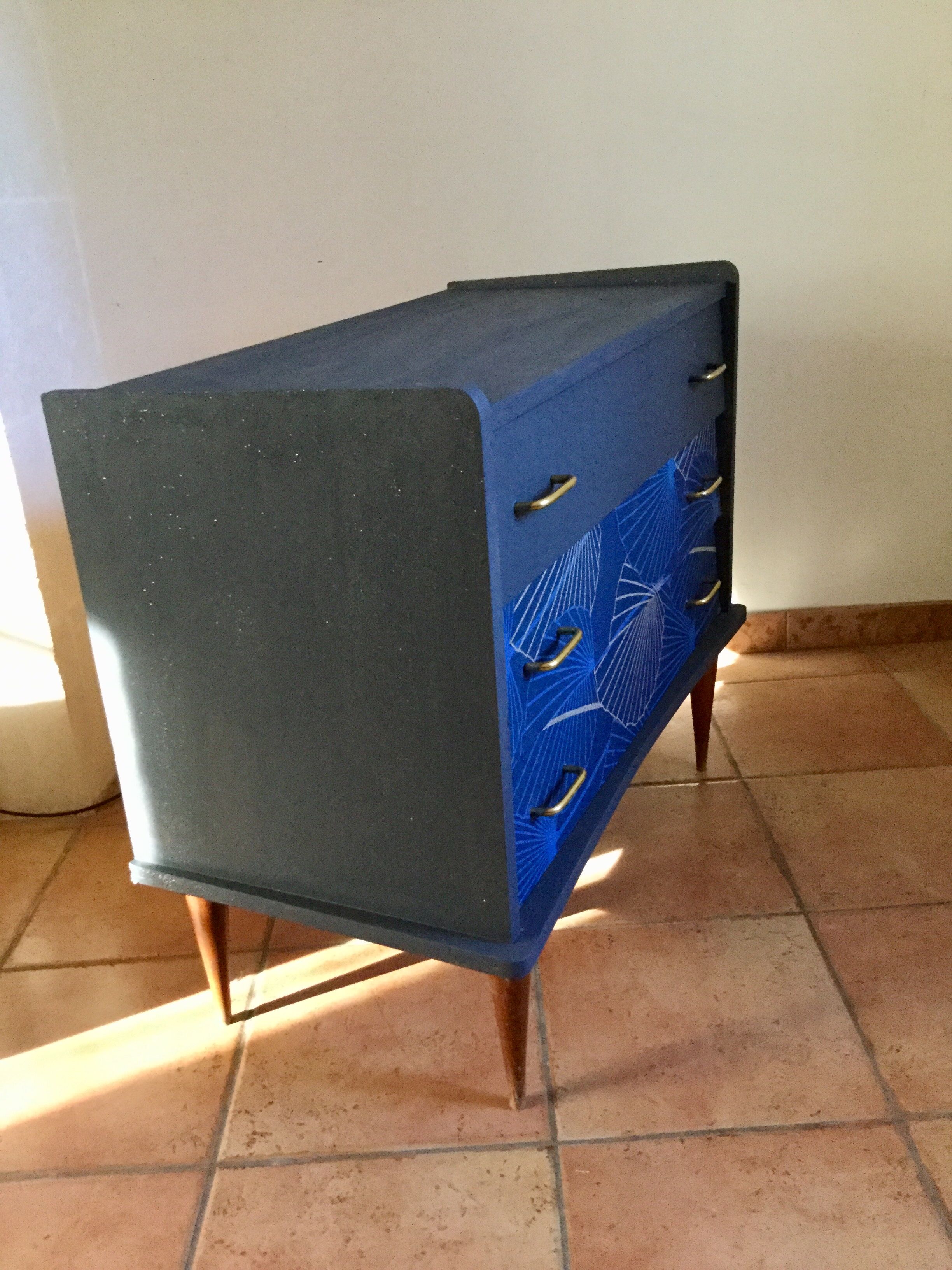 Black vintage chest of drawers