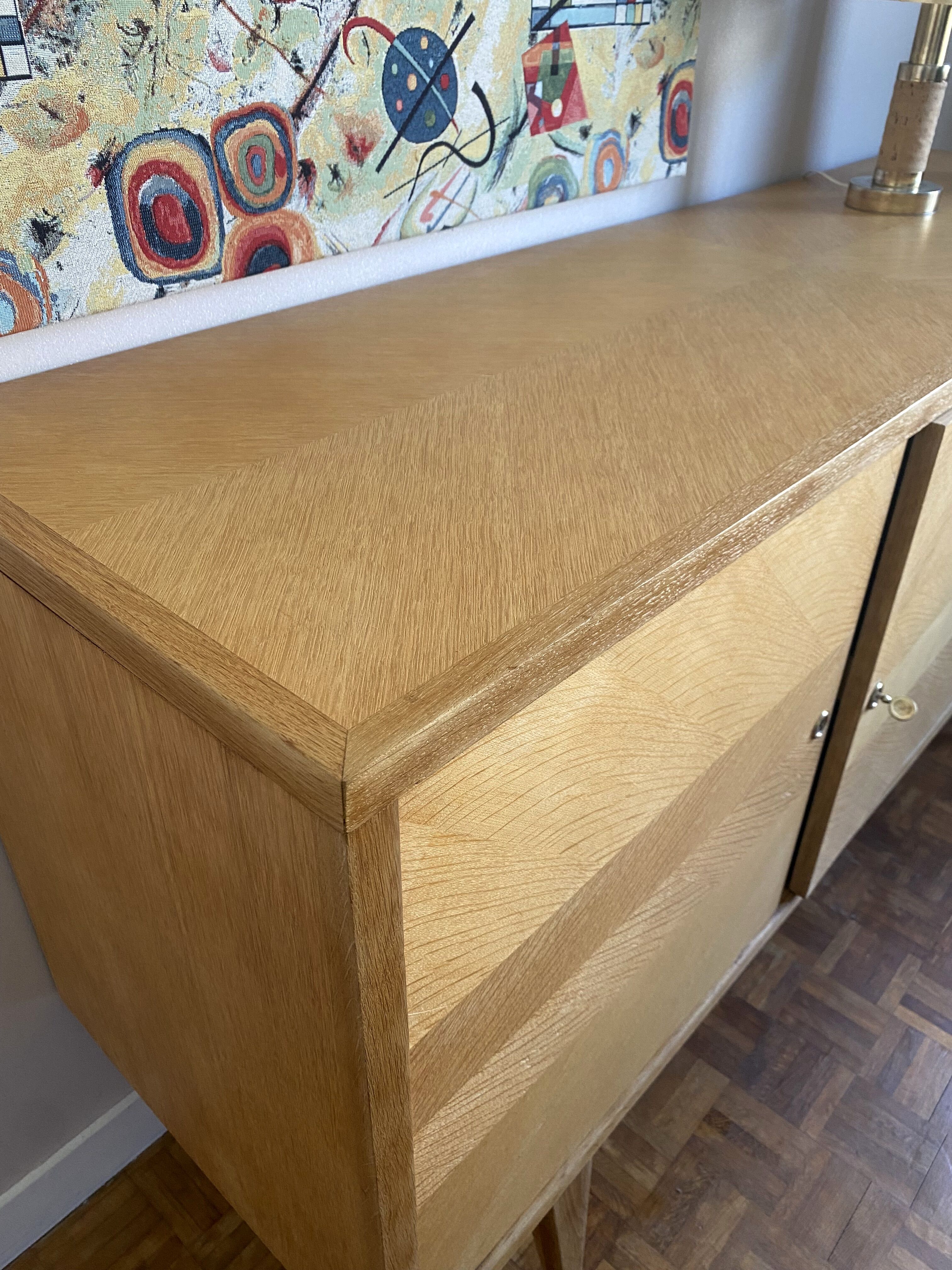 Renovated enfilade 60s