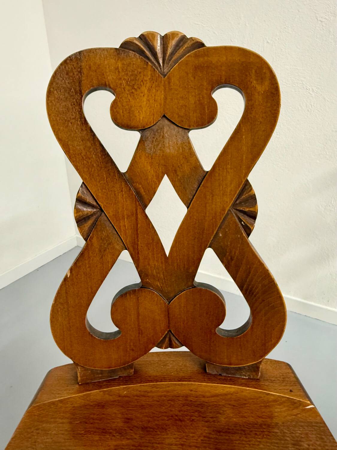 Set of 6 Alsatian double heart chairs in solid oak, early 20th century
