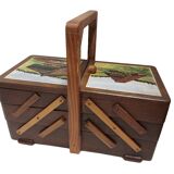 travailleuse de table / boite à couture en bois