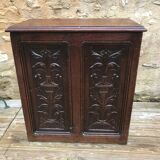 Coffre en bois sculpté et estampille a. dubois