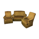 Mustard velour show