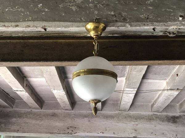 Suspension vintage , suspension boule verre givré, lampe de plafond, lustre