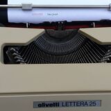 Olivetti lettera 25 typewriter, 1970s, with its carrying case