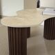 Table basse "poire"  travertin et bois cannelé | chêne foncé | 3 pieds