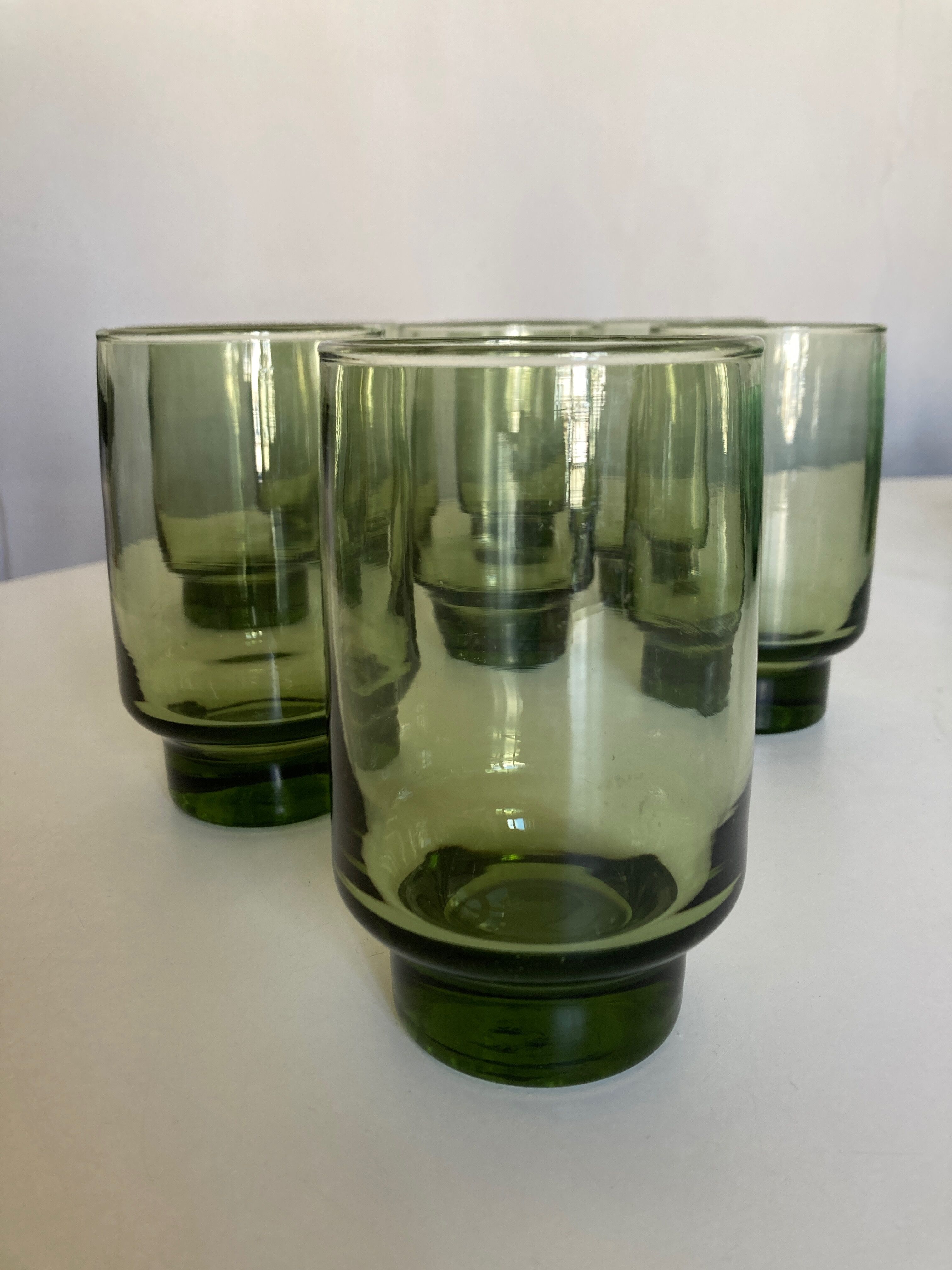 Set de 8 verres gobelets 1960 en verre vert