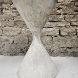 Diabolo planter by Anton Bee for Eternit