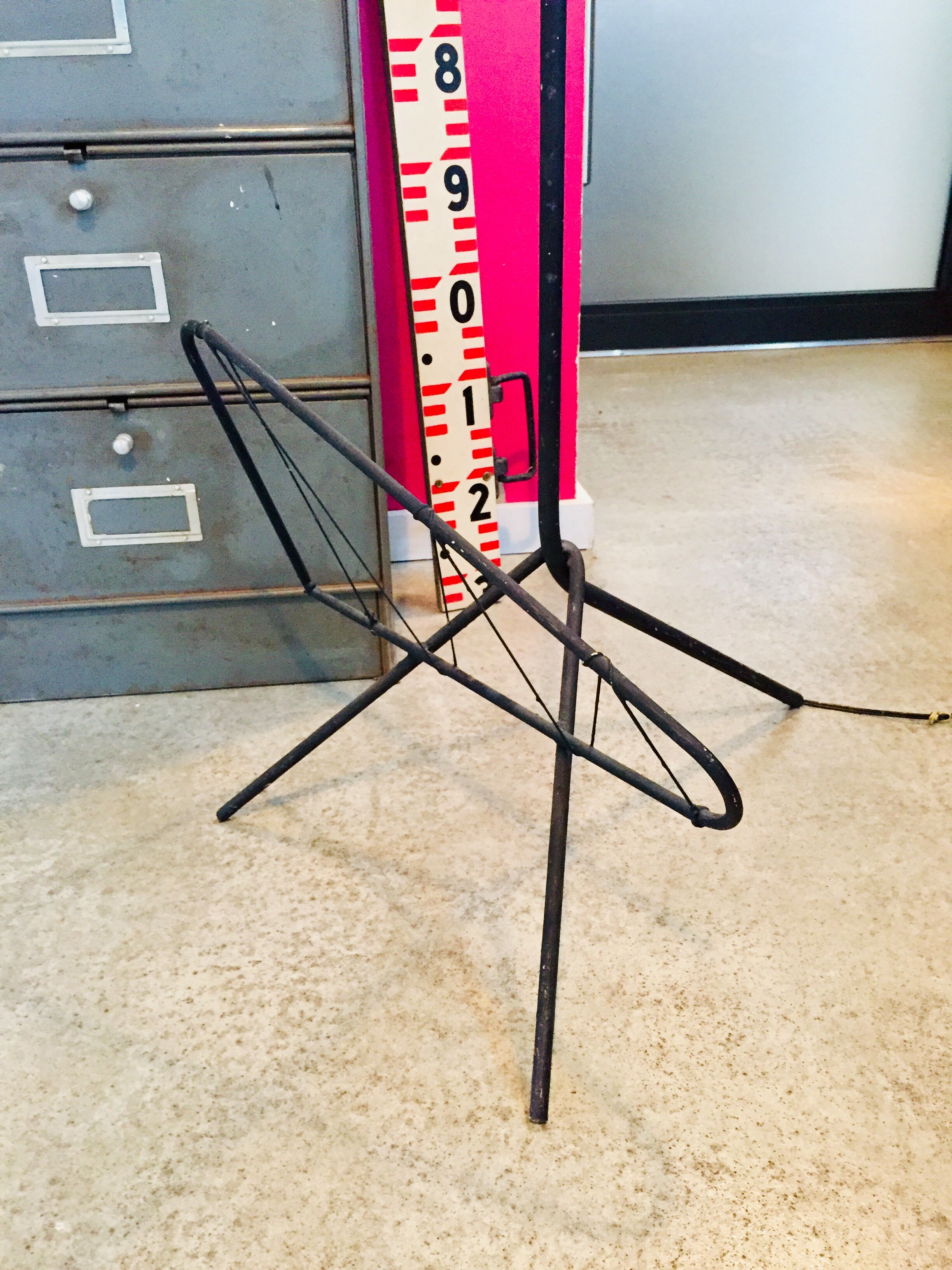 Reader magazine rack