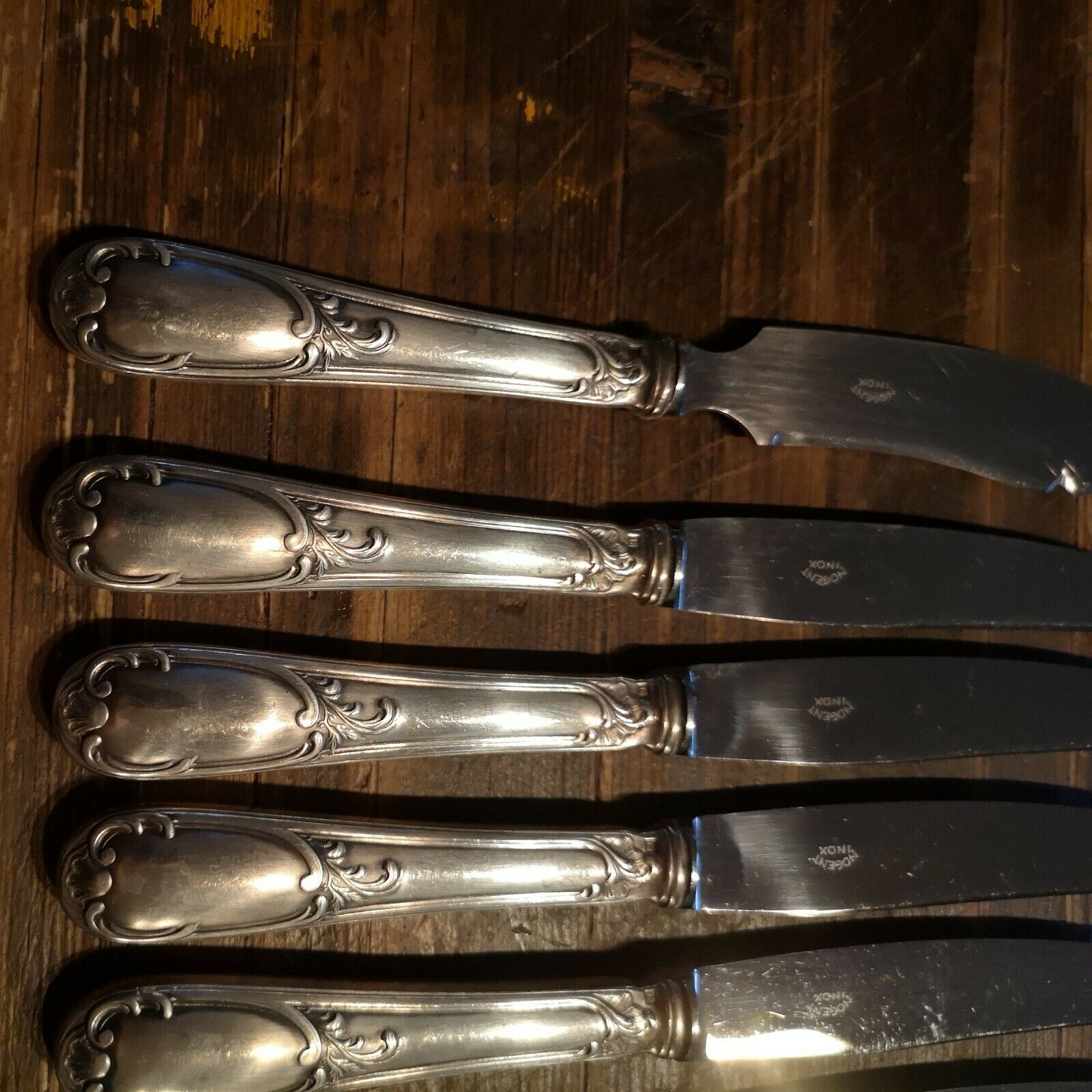 Series of 12 entremet knives and 1 fish knife in silver metal stainless steel blade