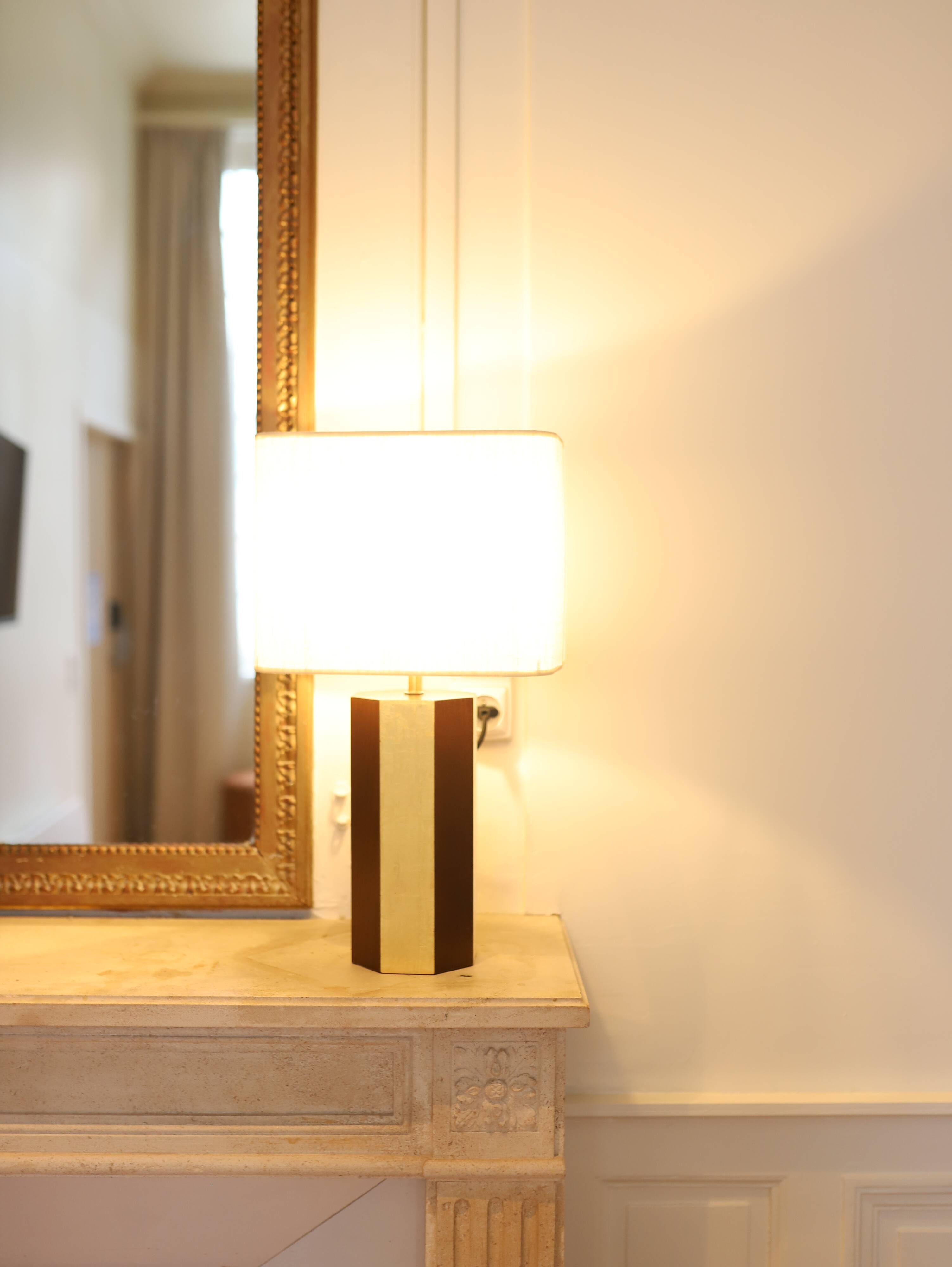 La Luco lamp, walnut varnish & yellow gold finish