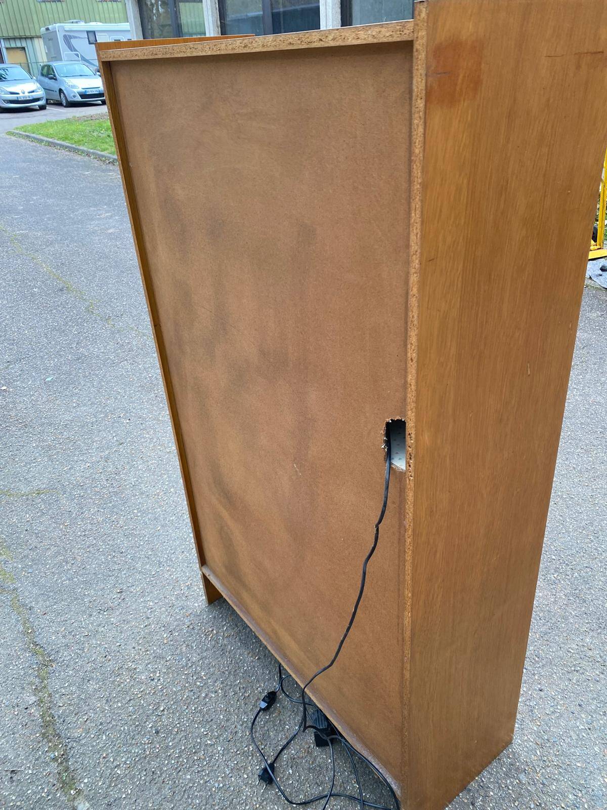 Secrétaire scandinave lumineux vintage avec 3 portes 1960