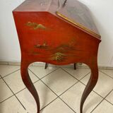 Secrétaire de style asiatique
