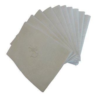 Set of 10 white damask towels