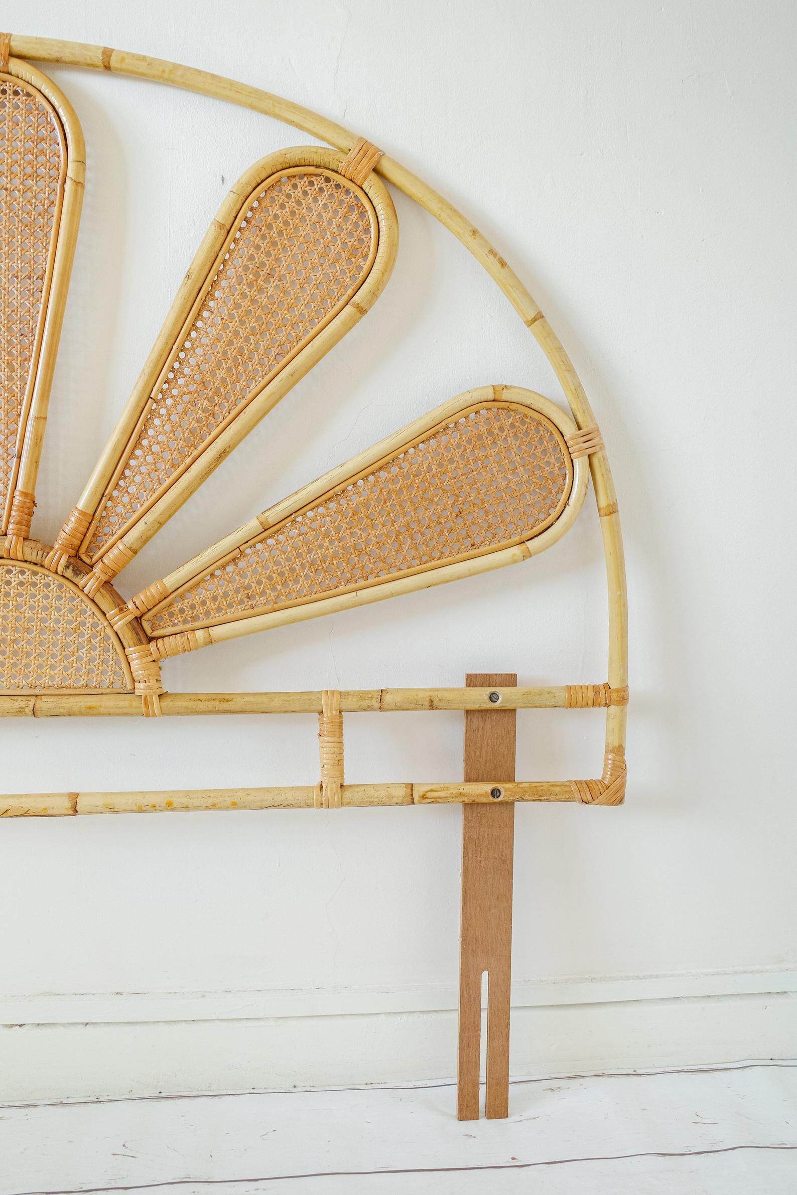 Rattan peacock headboard Selency